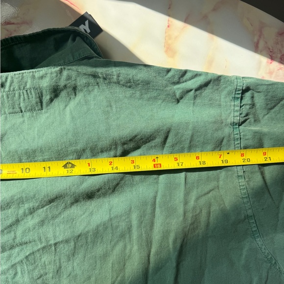 Only NY Green pullover shirt NWT short sleeve - Picture 6 of 6